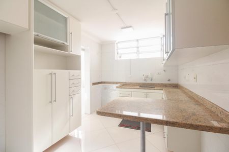 Apartamento à venda com 92m², 2 quartos e 1 vagaCozinha 