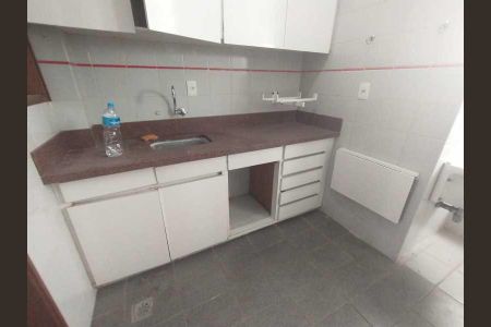 Apartamento à venda com 65m², 1 quarto e 1 vaga