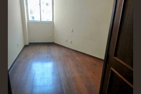 Apartamento à venda com 65m², 1 quarto e 1 vaga