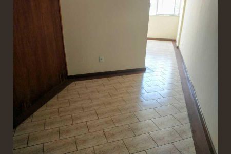 Apartamento à venda com 65m², 1 quarto e 1 vaga