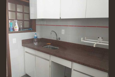 Apartamento à venda com 65m², 1 quarto e 1 vaga