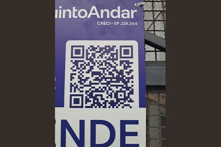 Casa à venda com 360m², 6 quartos e 2 vagas Casa à venda com 360m², 6 quartos e 2 vagasPlaquinha