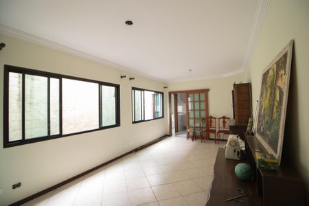 Casa à venda com 360m², 6 quartos e 2 vagas Casa à venda com 360m², 6 quartos e 2 vagasSala 3
