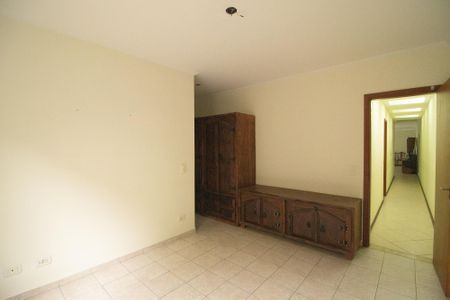 Casa à venda com 360m², 6 quartos e 2 vagas Casa à venda com 360m², 6 quartos e 2 vagasSuíte 2