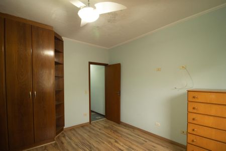 Casa à venda com 360m², 6 quartos e 2 vagas Casa à venda com 360m², 6 quartos e 2 vagasSuíte 4