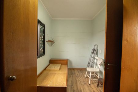 Casa à venda com 360m², 6 quartos e 2 vagas Casa à venda com 360m², 6 quartos e 2 vagasSuíte 3