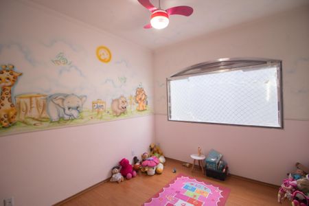 Casa à venda com 400m², 3 quartos e 2 vagas Casa à venda com 400m², 3 quartos e 2 vagasQuarto 1