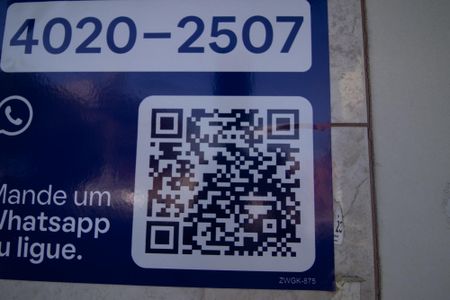 Casa à venda com 400m², 3 quartos e 2 vagas Casa à venda com 400m², 3 quartos e 2 vagasPlaquinha