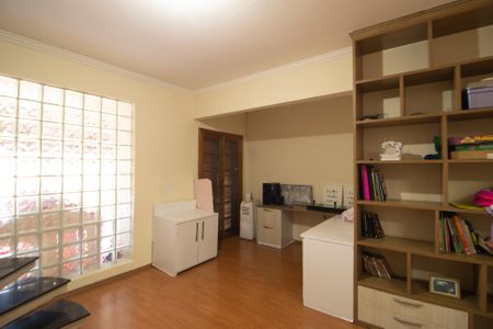 Casa à venda com 400m², 3 quartos e 2 vagas Casa à venda com 400m², 3 quartos e 2 vagasSala 2