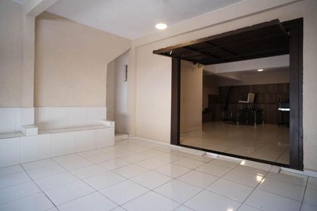 Casa à venda com 190m², 2 quartos e 5 vagasGaragem
