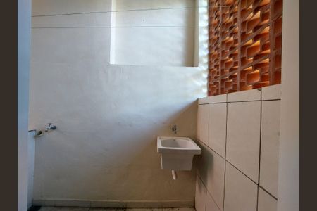 Casa para alugar com 40m², 1 quarto e sem vagaÁrea de Serviço