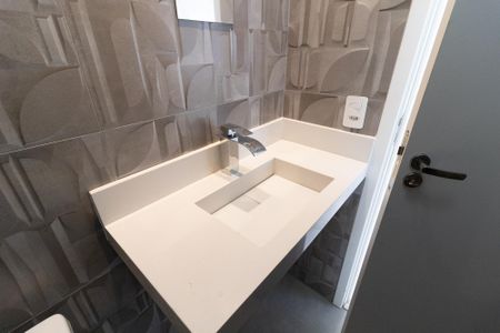 Apartamento para alugar com 40m², 2 quartos e sem vaga Apartamento para alugar com 40m², 2 quartos e sem vagaBanheiro