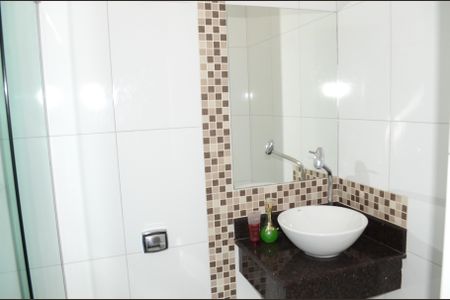 Casa à venda com 360m², 3 quartos e 4 vagasBanheiro da Suíte