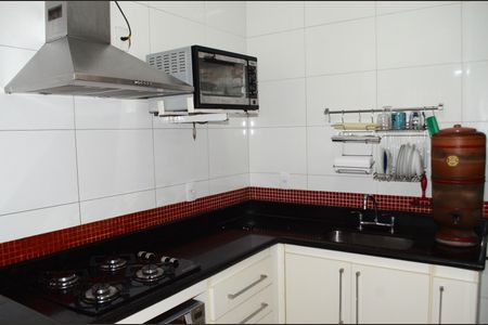 Casa à venda com 360m², 3 quartos e 4 vagasDetalhe da cozinha