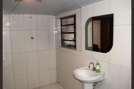 Casa à venda com 360m², 3 quartos e 4 vagasBanheiro de serviço