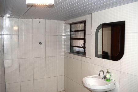 Casa à venda com 360m², 3 quartos e 4 vagasBanheiro de serviço