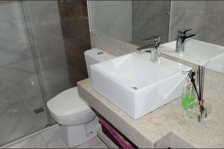 Casa à venda com 360m², 3 quartos e 4 vagasBanheiro Corredor