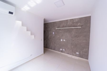 Apartamento à venda com 42m², 2 quartos e 1 vaga Apartamento à venda com 42m², 2 quartos e 1 vagaSala