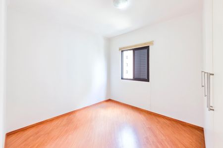 Apartamento para alugar com 83m², 3 quartos e 1 vaga Apartamento para alugar com 83m², 3 quartos e 1 vagaQuarto