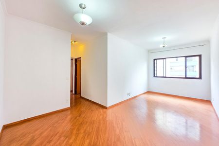 Apartamento para alugar com 83m², 3 quartos e 1 vaga Apartamento para alugar com 83m², 3 quartos e 1 vagaSala
