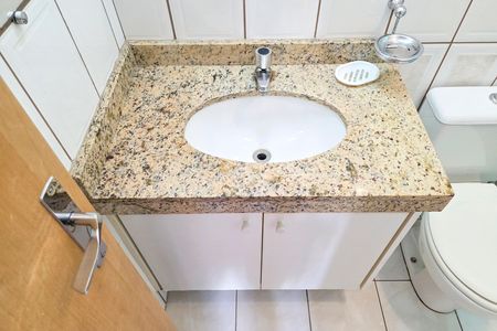 Apartamento para alugar com 83m², 3 quartos e 1 vaga Apartamento para alugar com 83m², 3 quartos e 1 vagaBanheiro da Suíte
