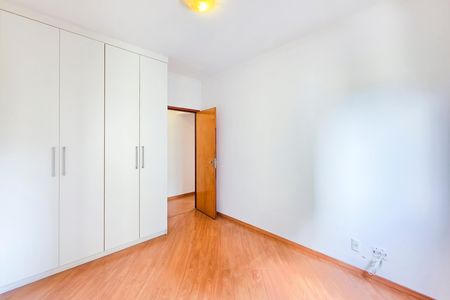 Apartamento para alugar com 83m², 3 quartos e 1 vaga Apartamento para alugar com 83m², 3 quartos e 1 vagaQuarto 2