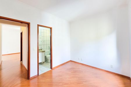 Apartamento para alugar com 83m², 3 quartos e 1 vaga Apartamento para alugar com 83m², 3 quartos e 1 vagaSuíte