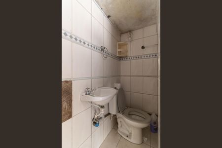 Casa à venda com 220m², 3 quartos e 2 vagas Casa à venda com 220m², 3 quartos e 2 vagasBanheiro 2