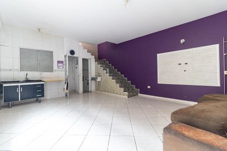 Casa à venda com 220m², 3 quartos e 2 vagas Casa à venda com 220m², 3 quartos e 2 vagasCozinha