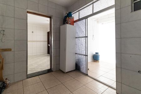 Casa à venda com 220m², 3 quartos e 2 vagas Casa à venda com 220m², 3 quartos e 2 vagasÁrea de Serviço