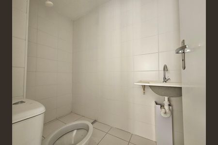Apartamento para alugar com 51m², 2 quartos e 1 vaga Apartamento para alugar com 51m², 2 quartos e 1 vagaBanheiro