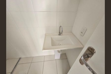 Apartamento para alugar com 51m², 2 quartos e 1 vaga Apartamento para alugar com 51m², 2 quartos e 1 vagaBanheiro