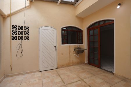 Casa para alugar com 70m², 1 quarto e sem vagaQuintal/Lavanderia