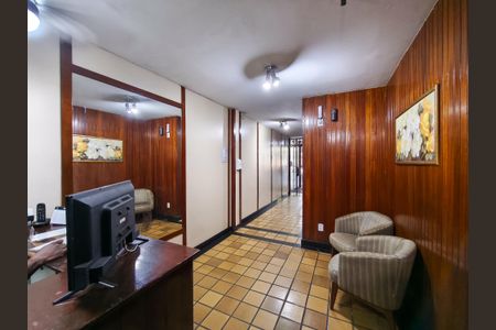 Apartamento à venda com 70m², 2 quartos e 1 vagaFachada e portaria