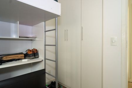 Apartamento à venda com 57m², 2 quartos e 1 vagaQuarto 2