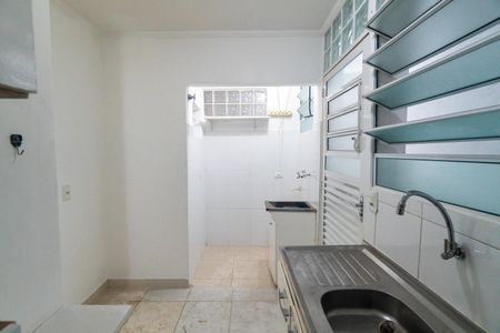 Studio para alugar com 40m², 1 quarto e sem vaga Studio para alugar com 40m², 1 quarto e sem vagaCozinha e Área de Serviço