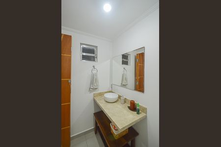 Casa à venda com 158m², 3 quartos e 2 vagas Casa à venda com 158m², 3 quartos e 2 vagasBanheiro de serviço