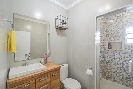 Casa à venda com 158m², 3 quartos e 2 vagas Casa à venda com 158m², 3 quartos e 2 vagasBanheiro