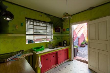 Casa à venda com 164m², 3 quartos e 1 vaga