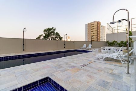 Apartamento para alugar com 41m², 2 quartos e 1 vaga Apartamento para alugar com 41m², 2 quartos e 1 vagaÁrea comum - Piscina