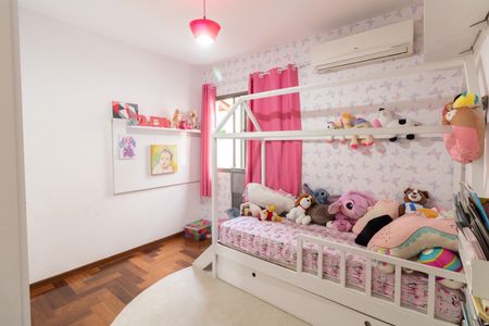 Casa de condomínio à venda com 220m², 3 quartos e 2 vagasQuarto 2