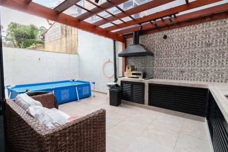 Casa de condomínio à venda com 220m², 3 quartos e 2 vagasÁrea Externa