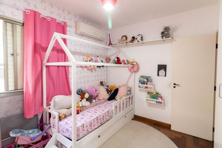 Casa de condomínio à venda com 220m², 3 quartos e 2 vagasQuarto 2