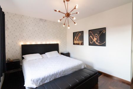 Casa de condomínio à venda com 220m², 3 quartos e 2 vagasSuíte 