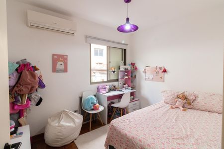 Casa de condomínio à venda com 220m², 3 quartos e 2 vagasQuarto 1