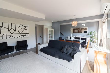 Casa de condomínio à venda com 220m², 3 quartos e 2 vagasSala