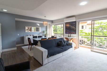 Casa de condomínio à venda com 220m², 3 quartos e 2 vagasSala