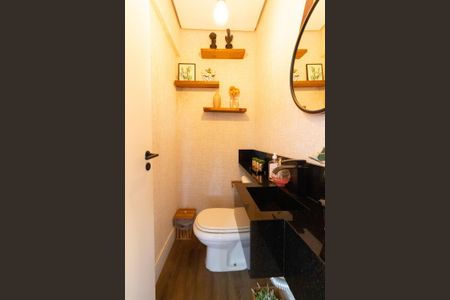 Casa de condomínio à venda com 220m², 3 quartos e 2 vagasLavabo