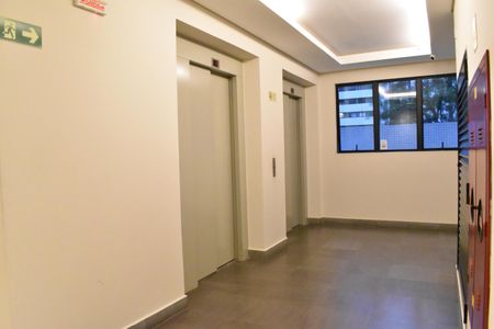 Apartamento para alugar com 67m², 2 quartos e 1 vagaÁrea comum - Elevador