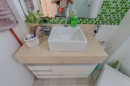 Apartamento para alugar com 80m², 2 quartos e sem vagaBanheiro